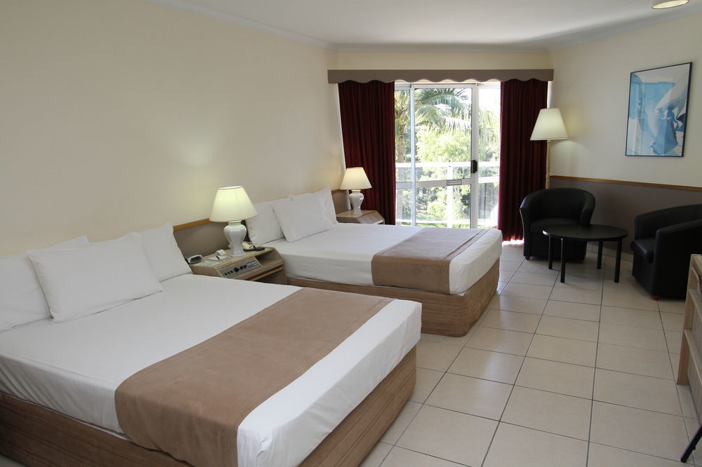 Ocean International Hotel Mackay Exterior photo